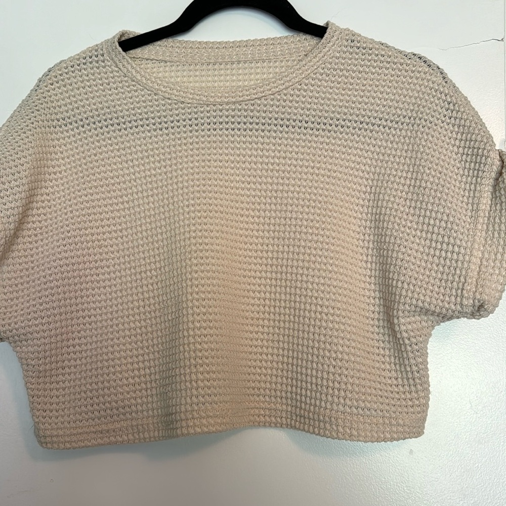 Open knit cropped tee, new without tags